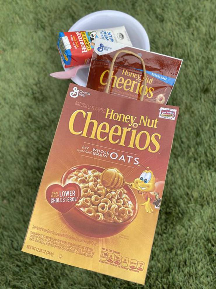 Dollar Store Party Favors! BEST Kids DIY Party Favors - Easy - Awesome and Fun Cheerio Cereal Homemade Favor Bags - Birthday Party Ideas - Sleepover - Slumber Party - Dollar Store Hacks