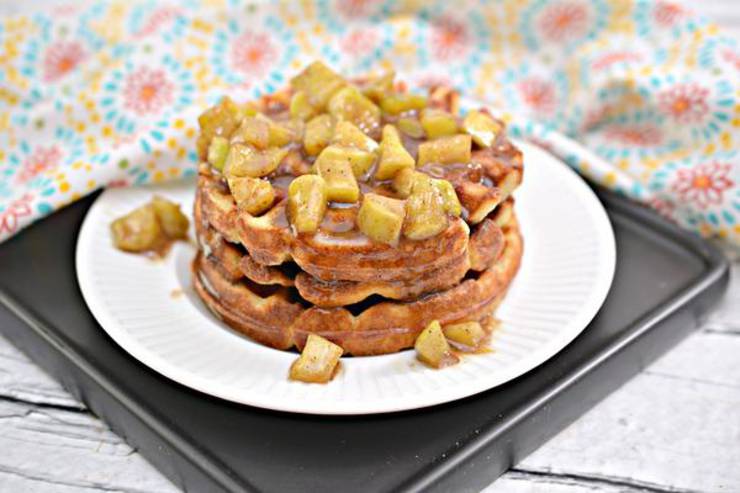 BEST Keto Chaffles! Low Carb Apple Fritter Chaffle Idea – Homemade – Quick & Easy Ketogenic Diet Recipe – Keto Friendly & Beginner – Desserts – Snacks – Breakfast