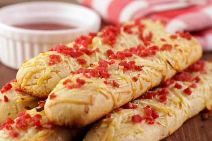 BEST Keto Pizza! Low Carb Keto Fathead Dough Pizza Bread Sticks Idea – Quick & Easy Ketogenic Diet Recipe – Beginner Keto Friendly – Snacks – Appetizers – Lunch – Dinner