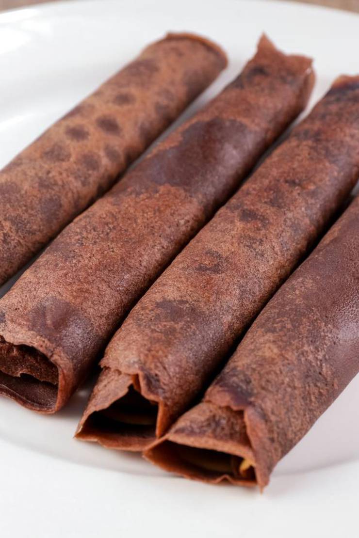 Keto Snickers Roll Ups
