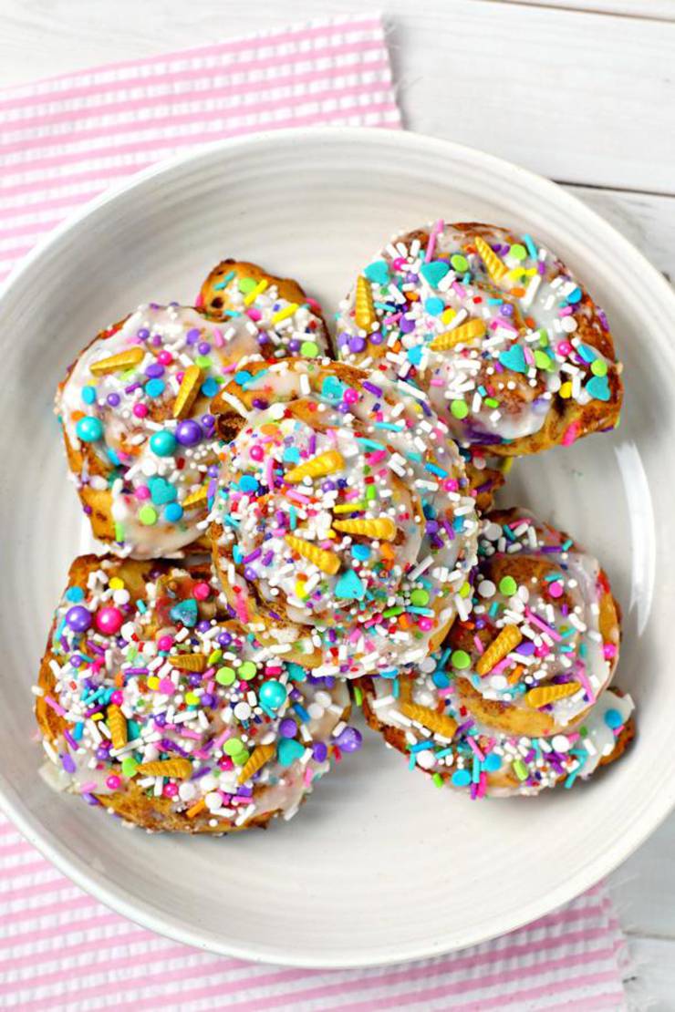 Kids Party Food! BEST Unicorn Cinnamon Rolls – EASY Unicorn Party Food Ideas – Recipes