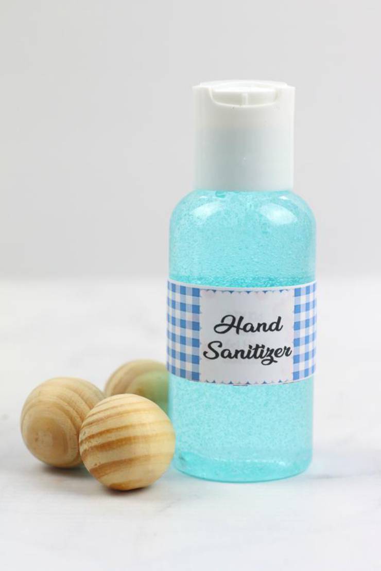 BEST DIY Hand Sanitizer – Homemade Gel DIY Hand Sanitizer Recipe – Great for Kids and Adults – Essential Oil Hand Sanitizer