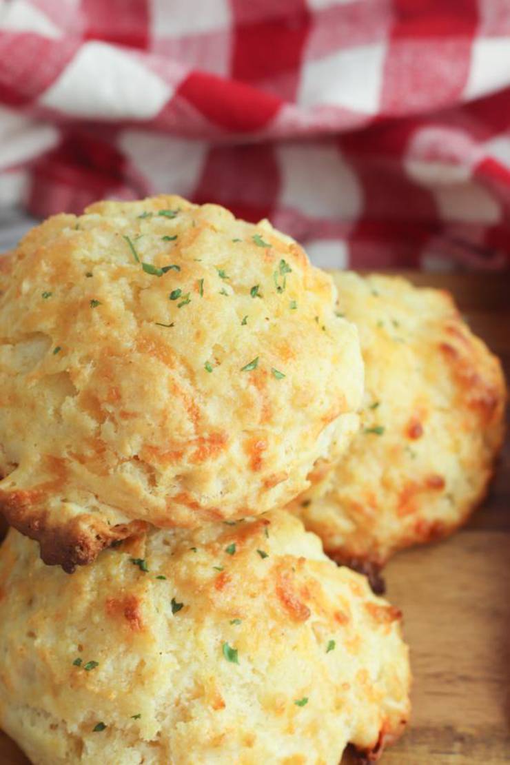 Copycat Red Lobster Biscuits – Easy Homemade No Yeast Biscuits – Dinner Rolls - BEST Bread Recipes – Eggless DIY Baking - Copycat Restaurant Recipes