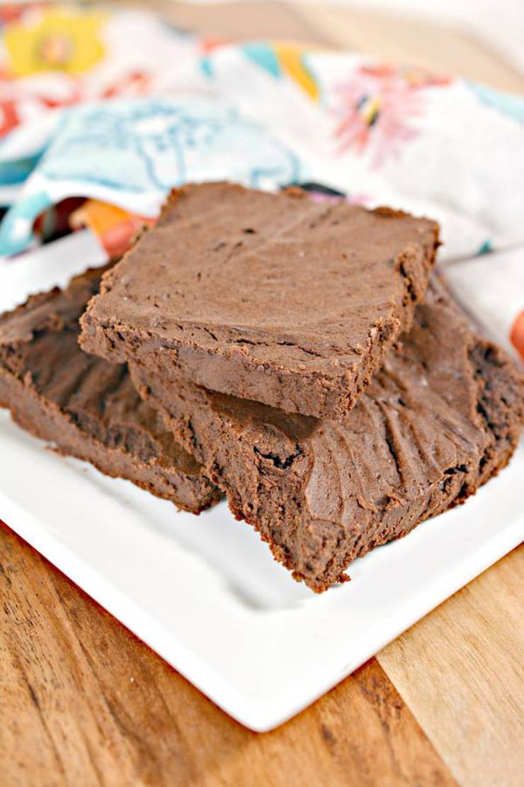 5 Ingredient Keto Brownies – BEST Low Carb Keto Flourless Brownie Recipe – Easy – Desserts – Snacks – Sweets – Keto Friendly & Beginner