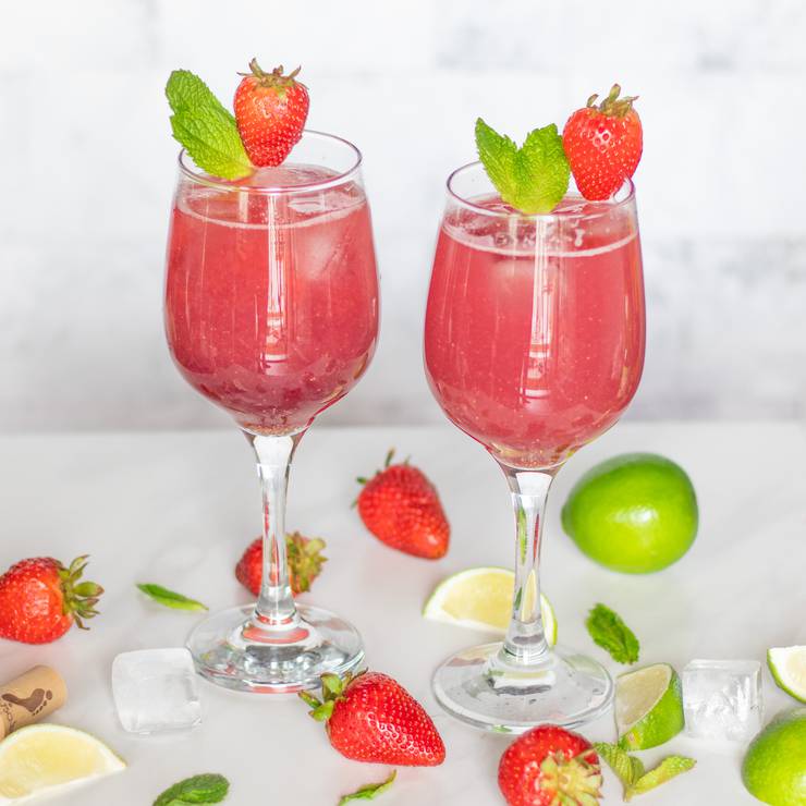 Alcoholic Drinks – BEST Red Wine Cocktail Recipe – Easy and Simple On The Rocks Strawberry Cocktail Alcohol Drinks