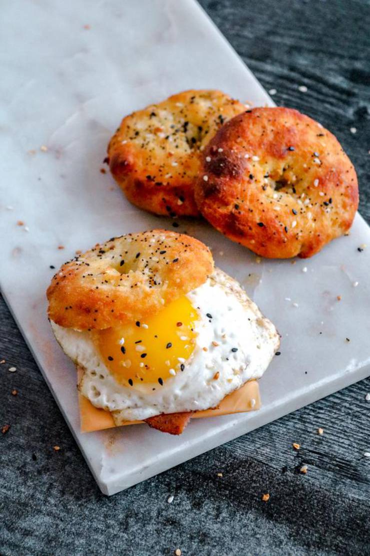 Keto Breakfast Sandwich! BEST Low Carb Keto Bagel Breakfast Sandwich Idea –  Quick & Easy Ketogenic Diet