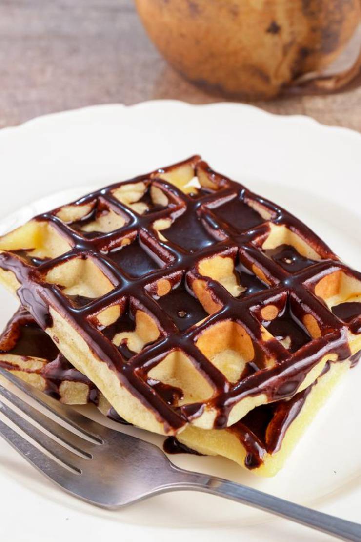 BEST Keto Donut Waffles! Low Carb Keto Chocolate Glaze Donuts Waffle Idea – Quick & Easy Ketogenic Diet Recipe – Completely Keto Friendly