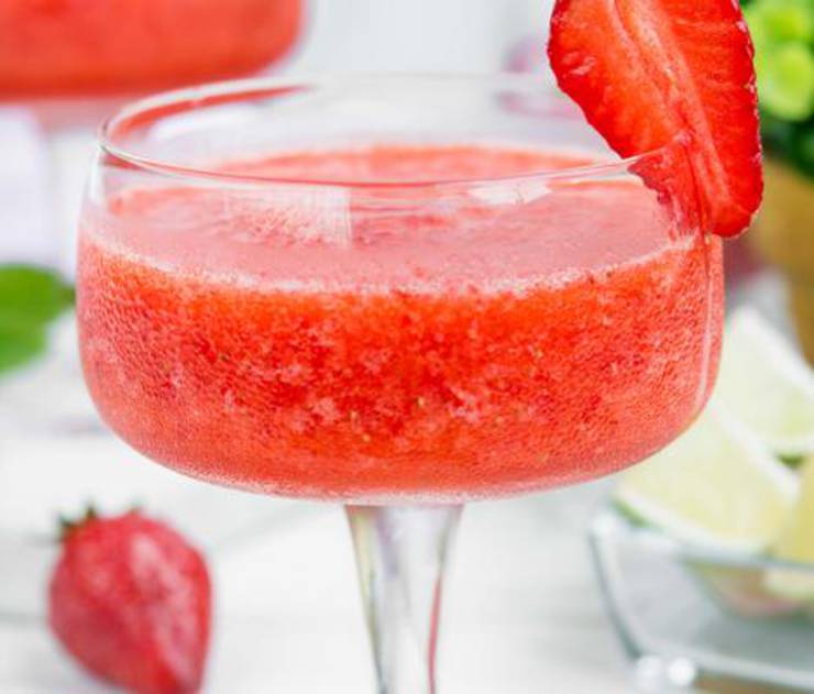 Keto Daiquiri – BEST Low Carb Strawberry Daiquiri Recipe – EASY Ketogenic Diet Alcohol Drink Mix You Will Love