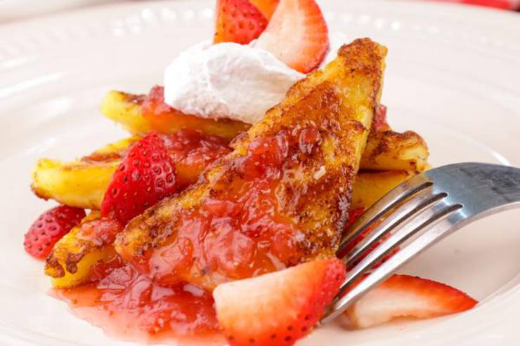 BEST Keto French Toast – Low Carb Keto Strawberry French Toast Recipe – 90 Second Microwave Bread For Easy Ketogenic Diet French Toast