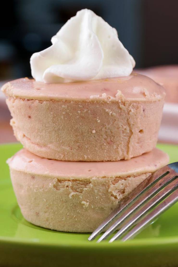 Weight Watchers Strawberry Cheesecake – BEST Strawberry Cheesecake Bites – {Easy} Weight Watchers Recipe – Snacks – Desserts
