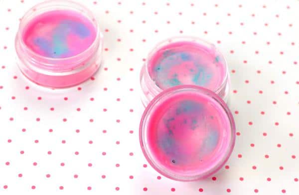 DIY Lip Gloss – Cotton Candy Lip Gloss Idea {Easy} Cotton Candy Lip Balm Recipe – How To Make Lip Gloss