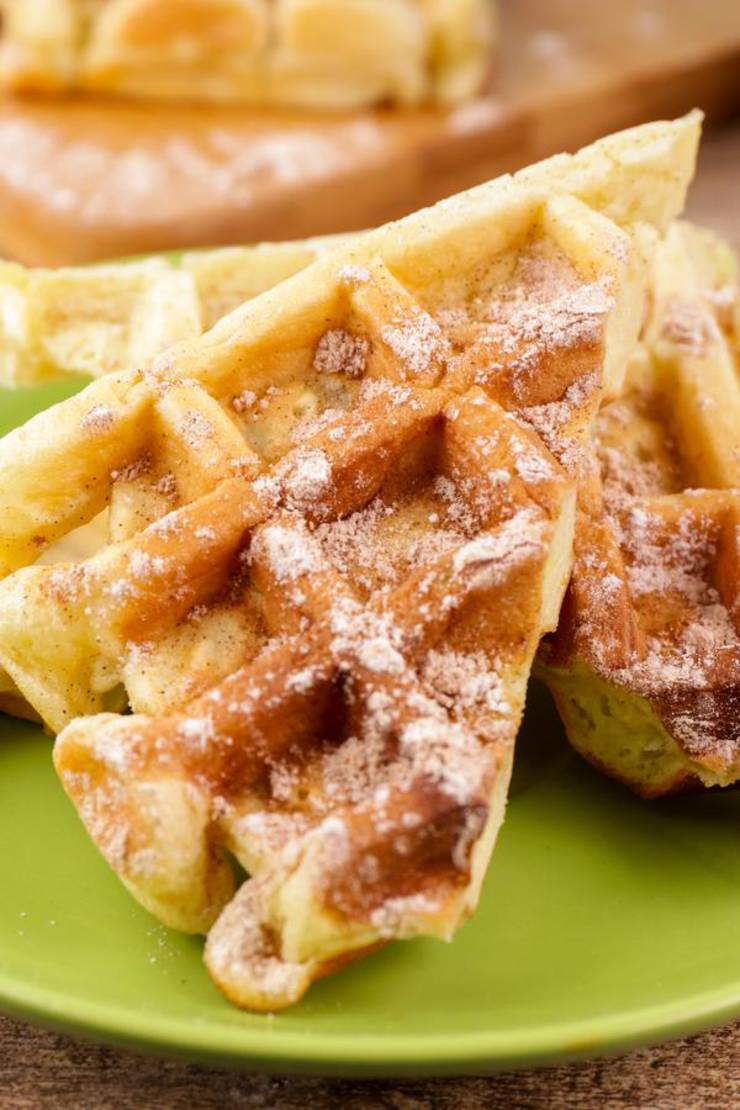 BEST Keto Apple Fritter Waffles! Low Carb Keto Apple Fritter Waffle Idea – Quick & Easy Ketogenic Diet Recipe – Completely Keto Friendly
