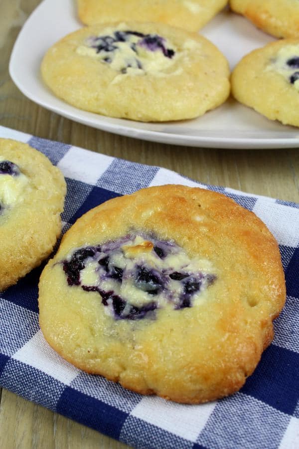 Keto Breakfast – BEST Low Carb Keto Blueberry Cream Cheese Danish Recipe – Easy – Breakfast – Desserts – Snacks – Sweets – Keto Friendly & Beginner