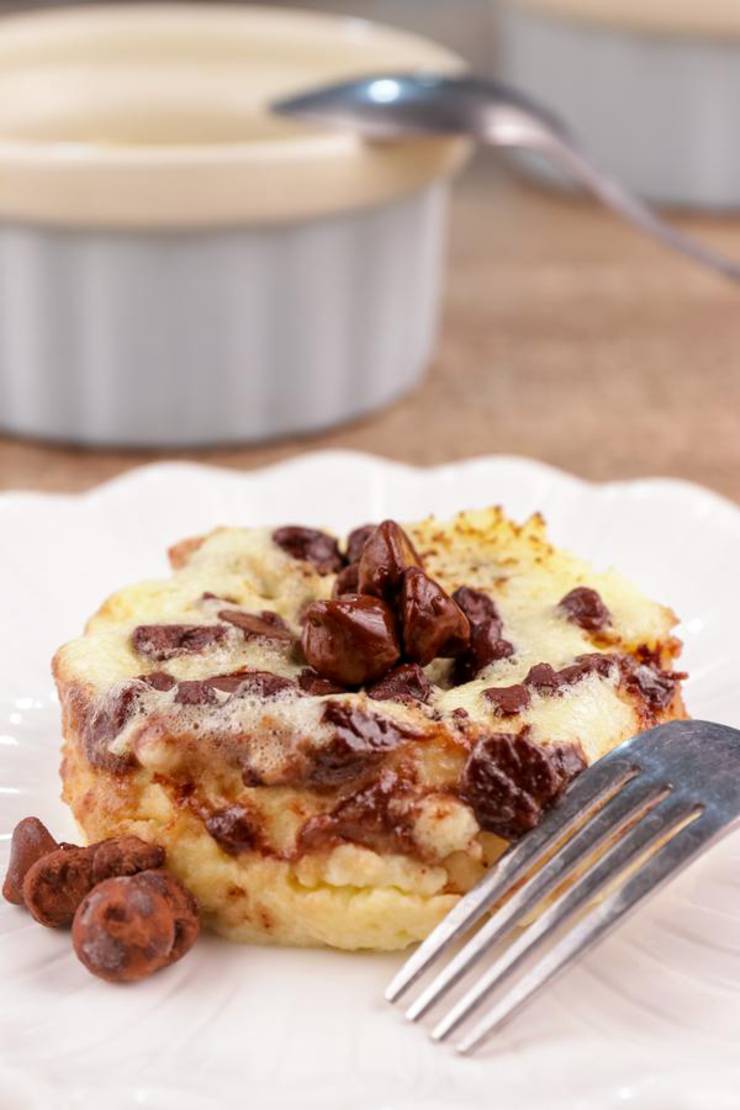 BEST Keto Mug Cakes! Low Carb Microwave Chocolate Chip Cheesecake Idea – Quick & Easy Ketogenic Diet Recipe – Completely Keto Friendly Baking