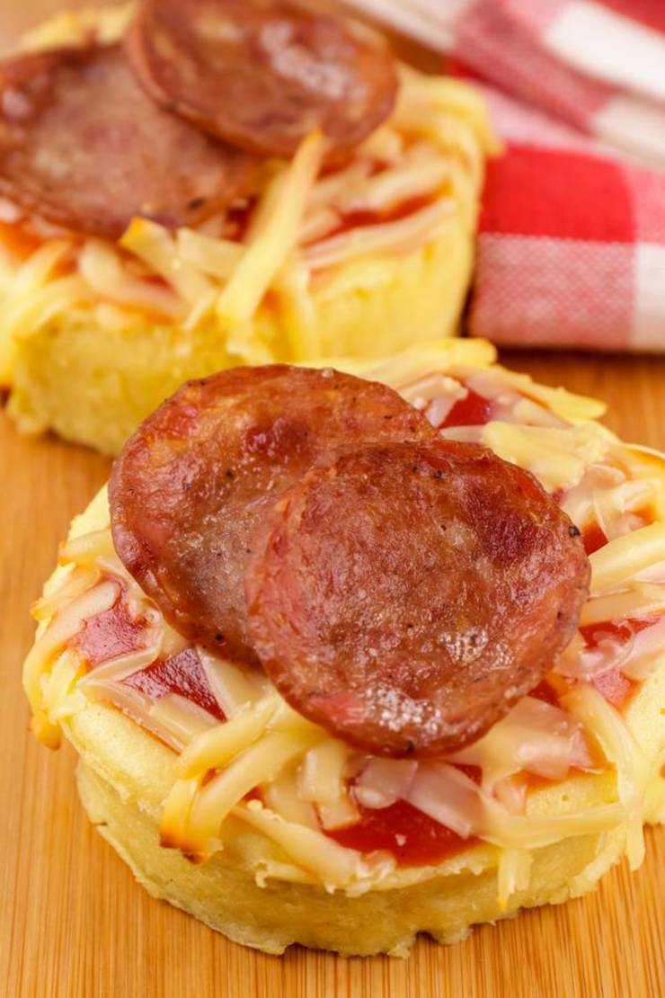 Keto Pizza! BEST Low Carb Keto 90 Second English Muffin Pizza Idea β Quick & Easy Ketogenic Diet Recipe β Beginner Keto Friendly β Snacks β Lunch β Dinner