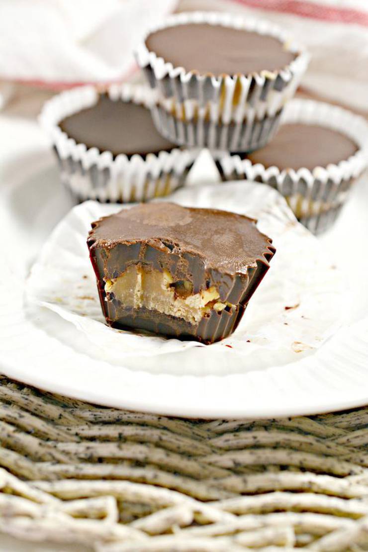 Keto Candy! BEST Low Carb Keto Snickers Candy Cups Idea – Quick & Easy Chocolate Ketogenic Diet Recipe – Completely Keto Friendly – Gluten Free – Sugar Free