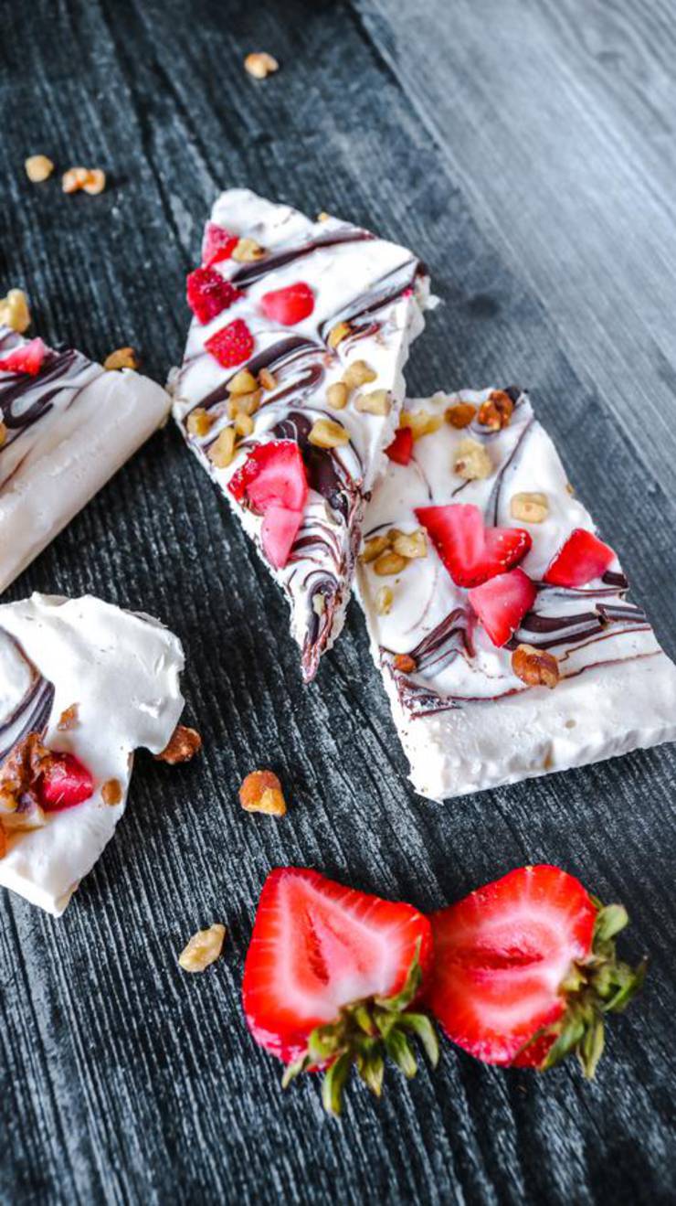 Keto Candy! BEST Low Carb Keto Strawberry Chocolate Cheesecake Bark Idea – Quick & Easy Ketogenic Diet Recipe – Completely Keto Friendly – Gluten Free – Sugar Free
