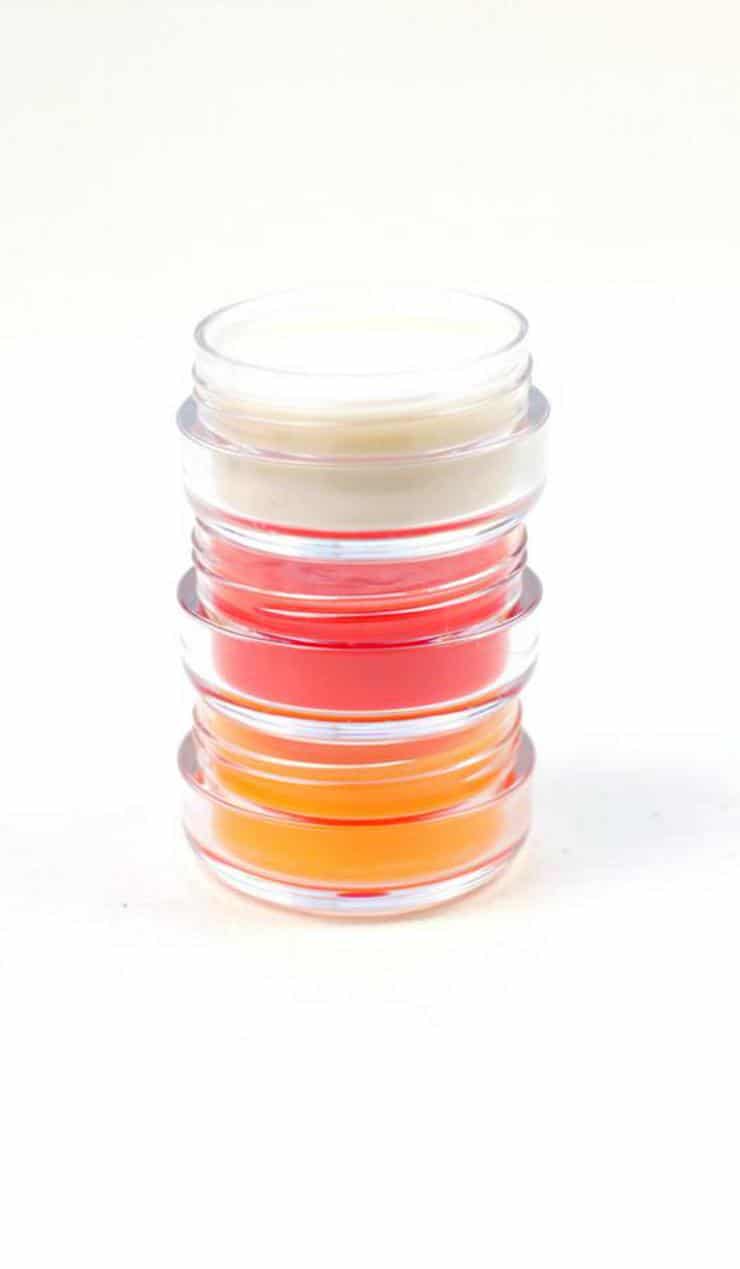 DIY Lip Gloss – Candy Corn Lip Gloss Idea {Easy} Candy Corn Lip Balm Recipe – How To Make Lip Gloss