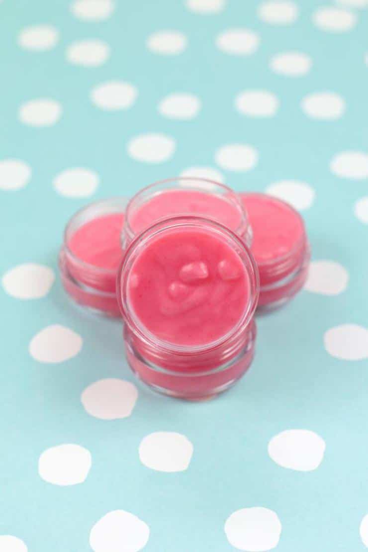 DIY Lip Gloss – Pink Lemonade Lip Gloss Idea {Easy} Pink Lemonade Lip Balm Recipe – How To Make Lip Gloss