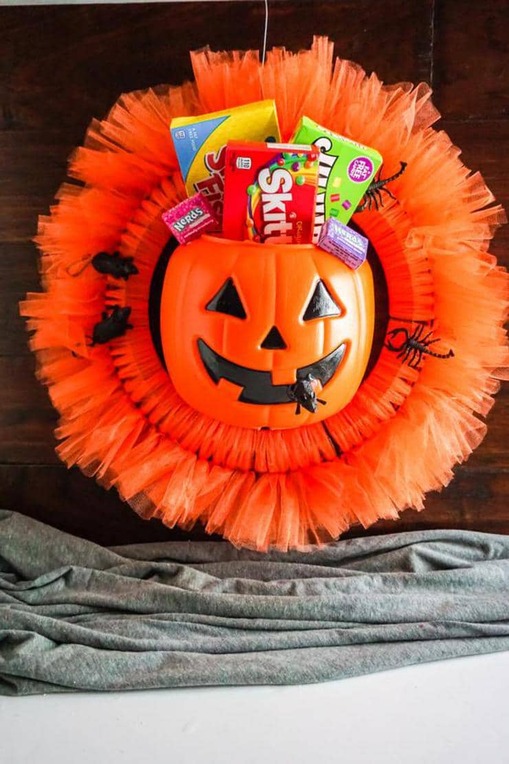 BEST Dollar Store Halloween Wreath! DIY Fall Wreath Ideas – Learn How