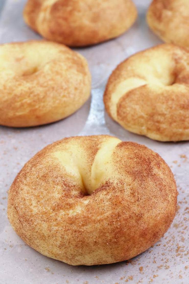 Keto Bagels! BEST Low Carb Cinnamon Sugar Fathead Dough Bagel Idea – Quick & Easy Ketogenic Diet Recipe – Completely Keto Friendly – Gluten Free