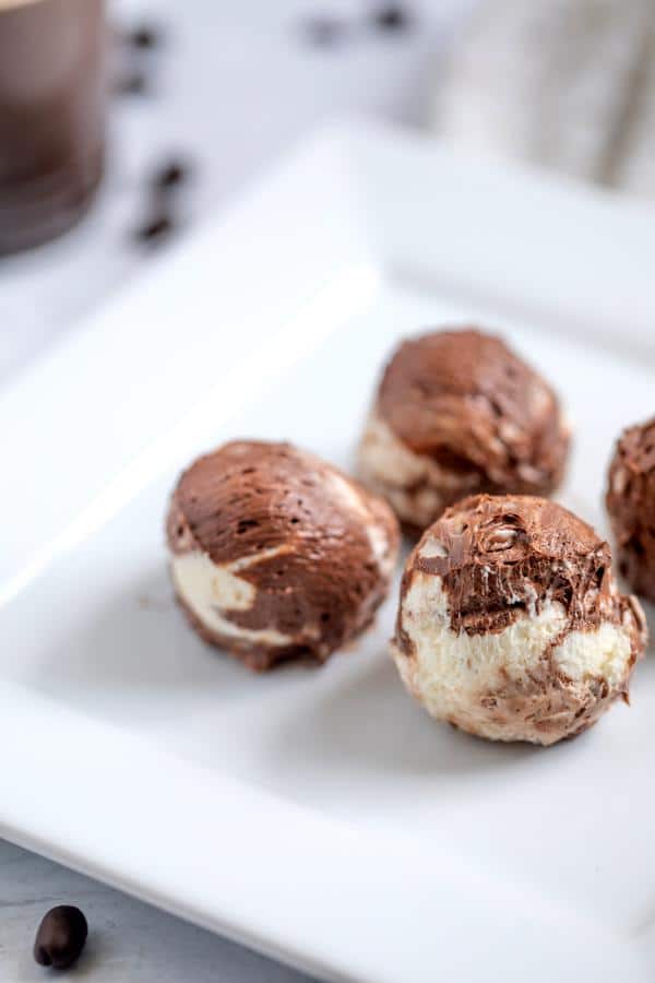 5 Ingredient Keto Fat Bombs – BEST Mocha Chocolate Cheesecake Fat Bombs – NO Bake – Easy NO Sugar Low Carb Recipe