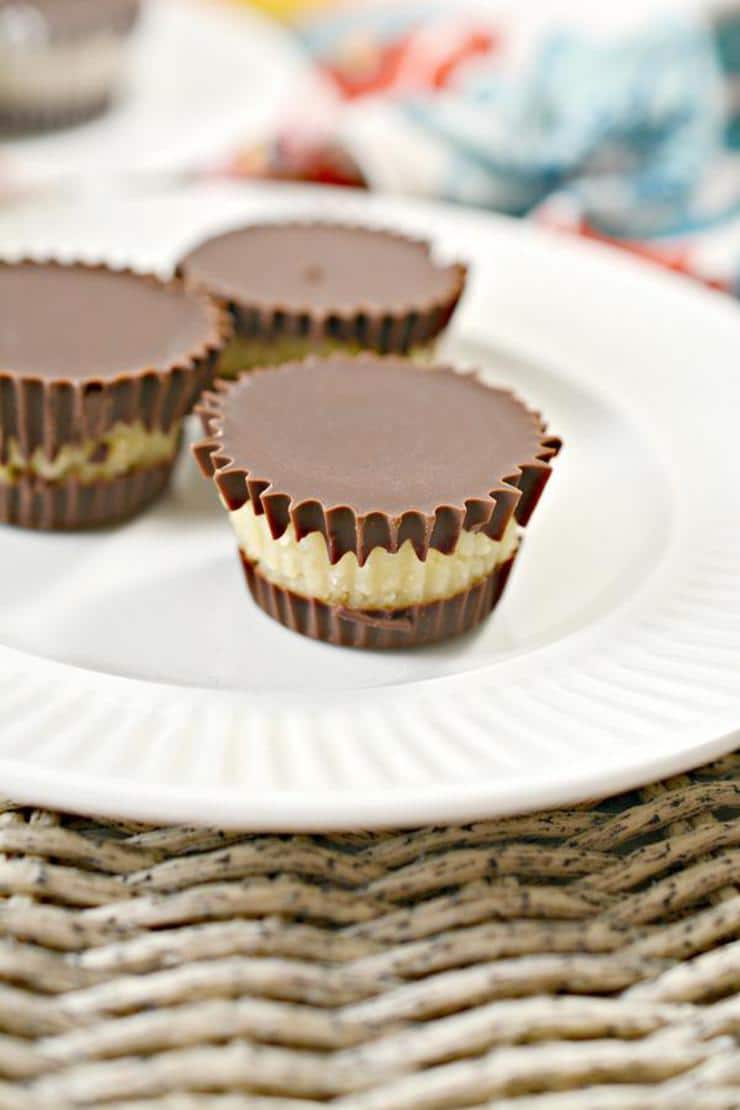 Keto Candy! BEST Low Carb Keto Twix Candy Cups Idea – Quick & Easy Chocolate Ketogenic Diet Recipe – Completely Keto Friendly – Gluten Free – Sugar Free