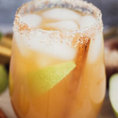 Alcoholic Drinks – BEST Thanksgiving Margarita Recipe – Easy and Simple On The Rocks Alcohol Drinks - Fall Cocktails