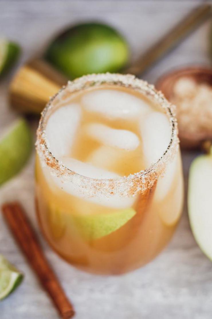Alcoholic Drinks – BEST Thanksgiving Margarita Recipe – Easy and Simple On The Rocks Alcohol Drinks - Fall Cocktails