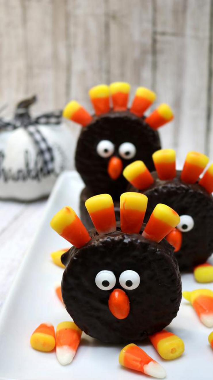 5 Ingredient Chocolate Cake Turkeys – BEST Edible Turkey Crafts – {Easy} Thanksgiving Desserts – Treats – Party Food – Desserts – Snacks