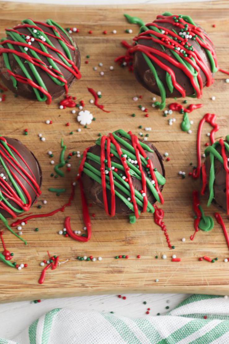 Hot Chocolate Bombs - Easy Christmas Chocolate Bomb Recipe