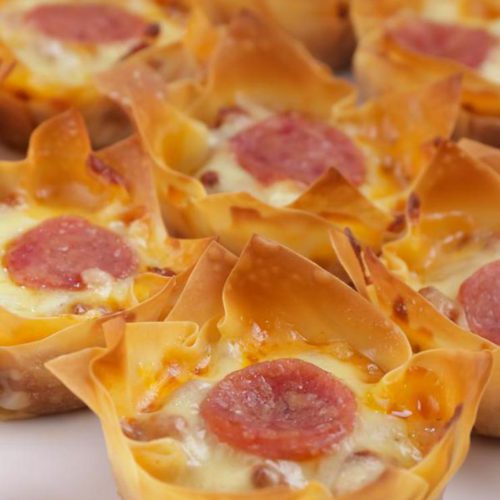 Easy Pizza Cups – Best Homemade Wonton Pizza Recipe – Finger Food – Appetizers – Snacks – Party Food – Quick – Simple