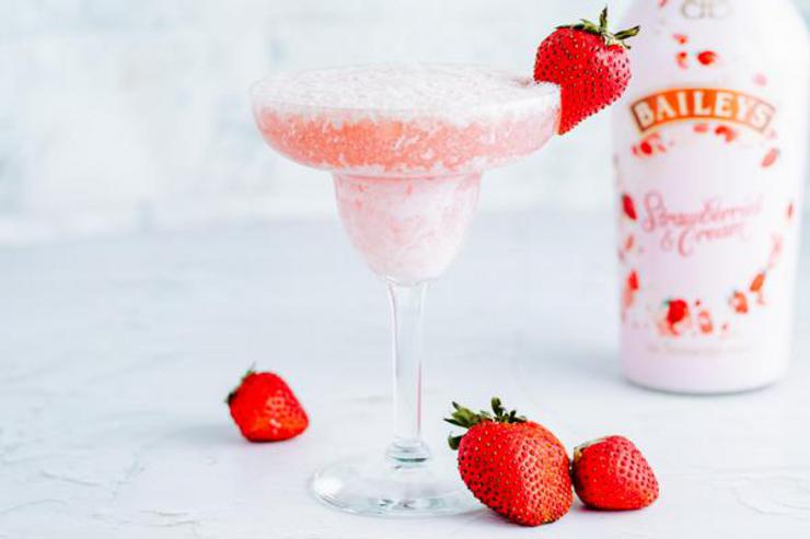 Alcohol Drinks Strawberries And Cream Champagne Cocktail