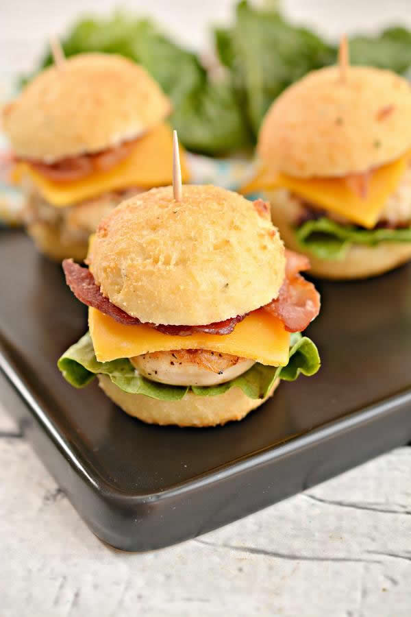 Mini Cheddar Bacon Ranch Chicken Sliders - Quick Dinner - Lunch - Appetizers