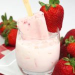 Alcoholic Drinks – BEST Strawberries and Cream Cocktail Recipe – Easy and Simple Vodka Alcohol Drinks