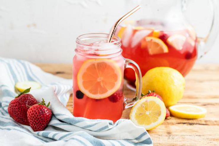 Alcohol Drinks Spiked Berry Lemonade