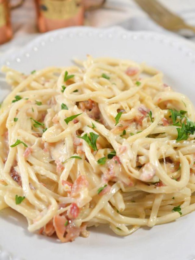 KETO LOW CARB BACON FETTUCCINE ALFREDO PASTA story