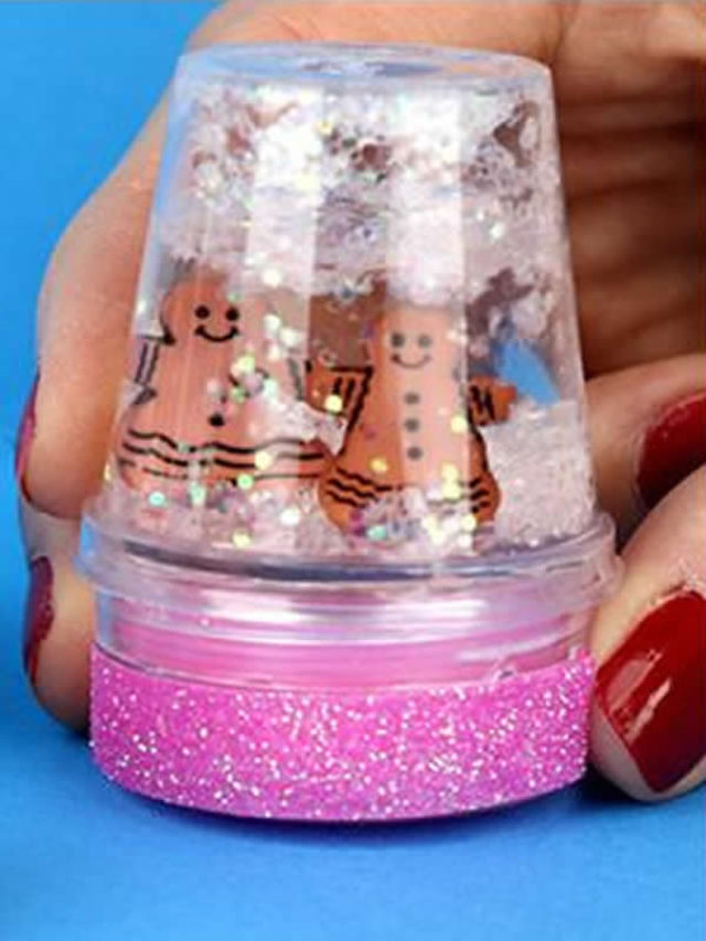 DIY SNOW GLOBE LIP GLOSS IDEA – EASY LIP BALM RECIPE STORY