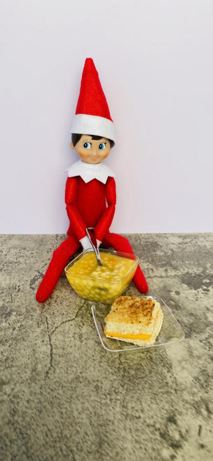 Elf On The Shelf Soup And Grilled Cheese
