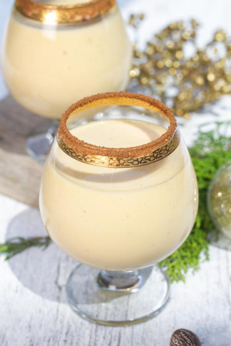Christmas Alcoholic Drinks – BEST Eggnog Martini Cocktail Recipe – Easy and Simple Holiday Drink