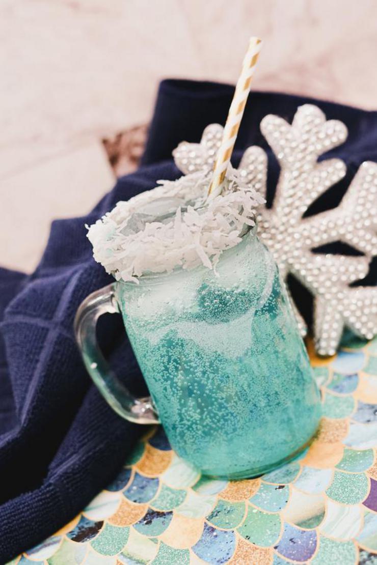 Alcohol Drinks Jack Frost Cocktail
