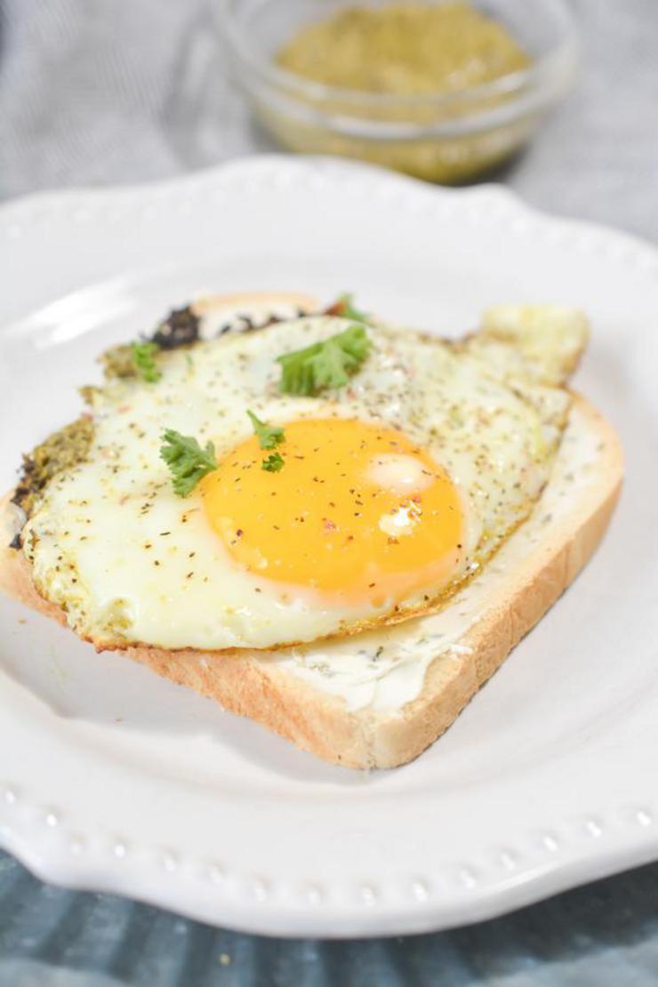 Keto Low Carb TikTok Pesto Egg Toast – Breakfast – Lunch – Dinner – Gluten Free