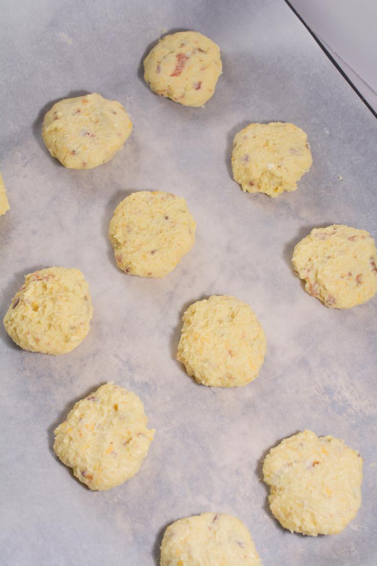 Keto Bacon And Cheese Biscuits