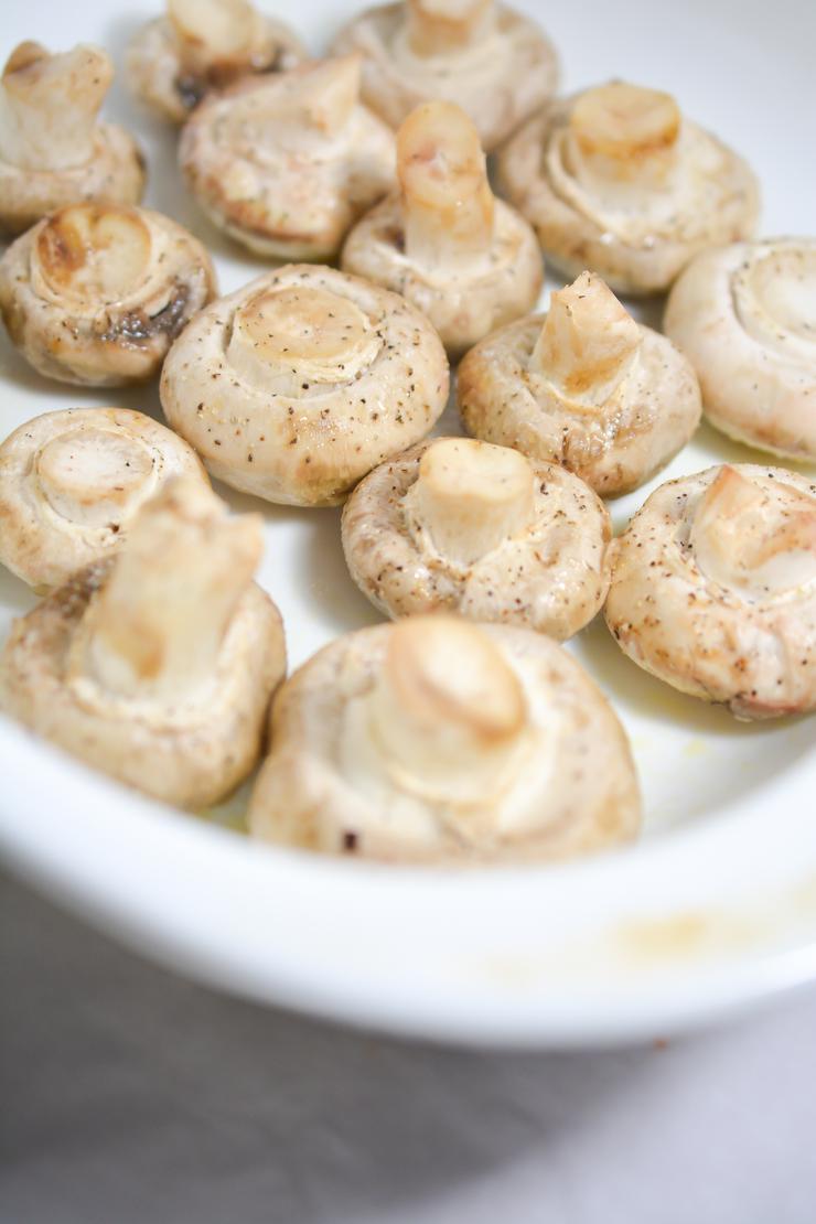 Keto Garlic Parmesan Mushrooms