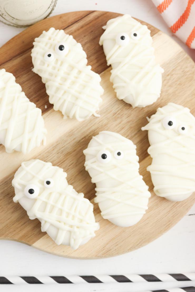 Nutter Butter Mummies – BEST Halloween Cookies Recipe – {Easy} Party Food - Desserts – Snacks