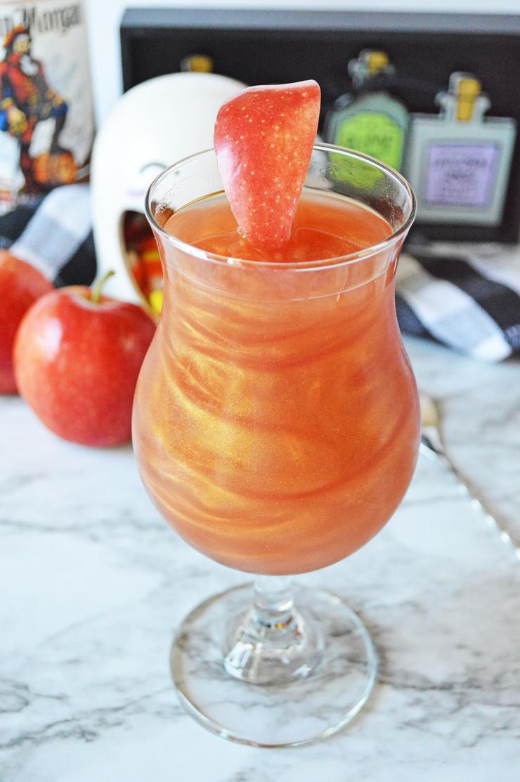 Alcoholic Drinks – BEST Poison Apple Cocktail Recipe – Easy and Simple Rum Halloween Mixed Drinks