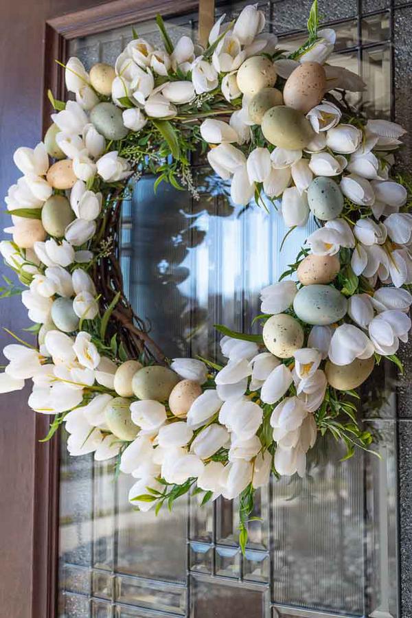 Tulip Easter Wreath - The Lived In Look