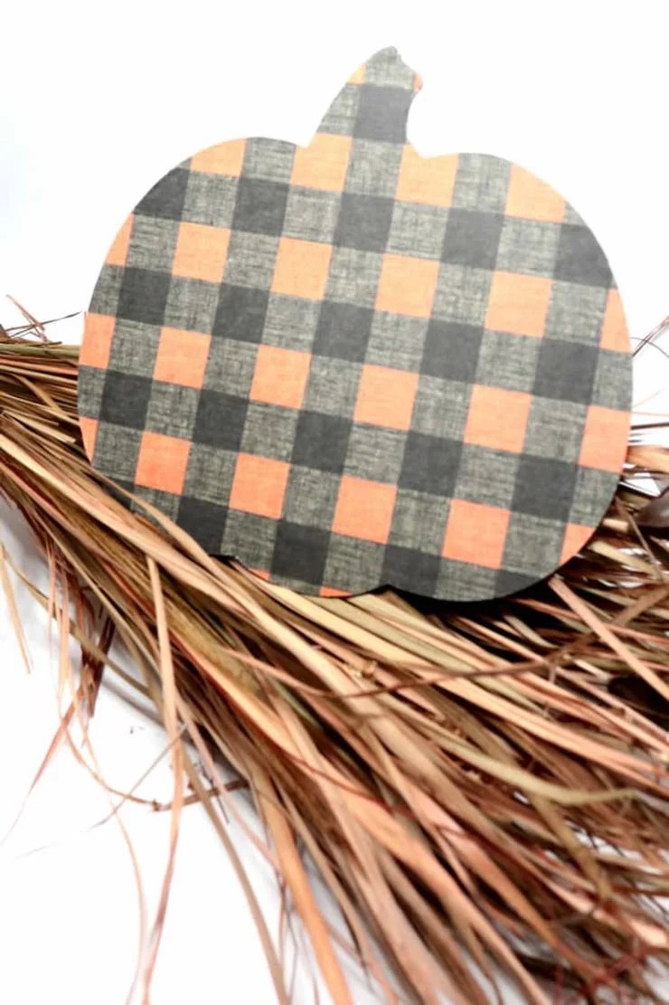 Orange and black buffalo check plaid pumpkin wreath DIY thanksgiving decoration